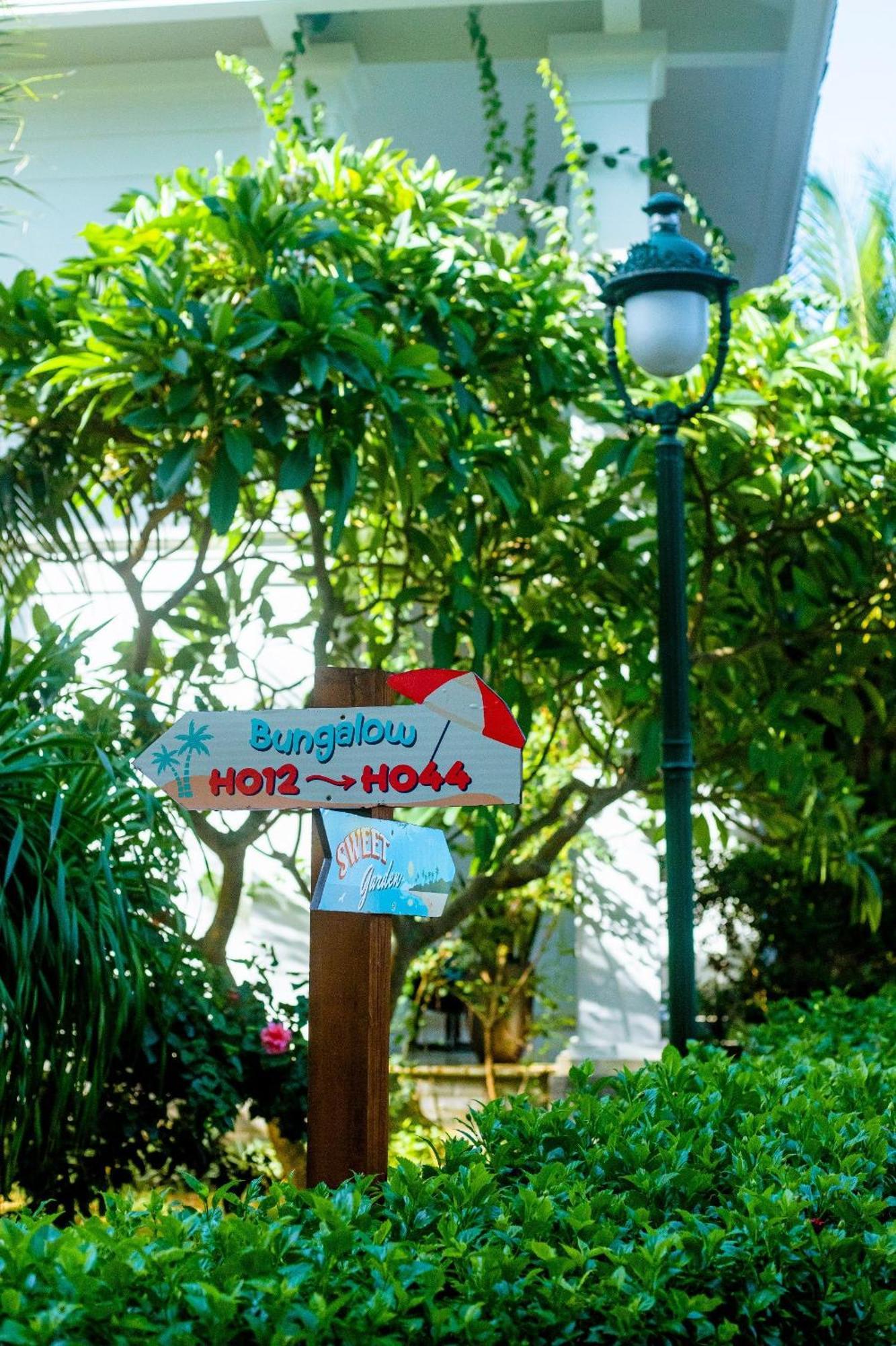Gold Coast Hotel Resort & Spa Dong Hoi Exterior photo